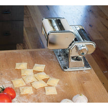Load image into Gallery viewer, Traditional Pasta Machine