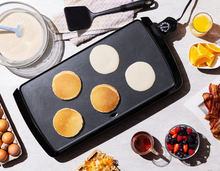 Load image into Gallery viewer, 20" Cool-Touch Griddle (Black — Low Profile)
