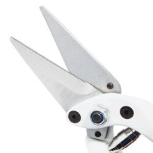 Load image into Gallery viewer, Premier Serrated Foot Trimmer