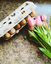 Load image into Gallery viewer, Henlay Laid Local Egg Cartons- Adorable Printed Vintage Design- 25, 90, or 250