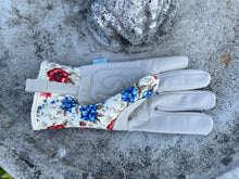 Load image into Gallery viewer, Women's Floral Gardening and Project Gloves "The Caroline"