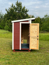 Load image into Gallery viewer, Walk-In Chicken Coop - Up to 18 Chickens