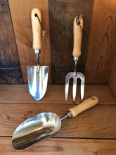 Load image into Gallery viewer, Garden Hand Tool Set - Hardwood and Stainless