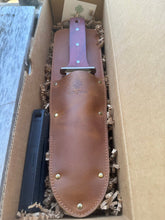 Load image into Gallery viewer, Hori Hori Garden Gift Box | Hori, Custom Leather Sheath & Dual Surface Diamond Sharpener