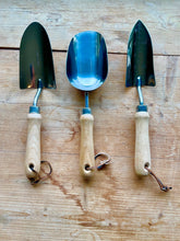 Load image into Gallery viewer, Potter's Tool Set - 3 Tools for Potting