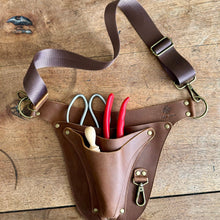 Load image into Gallery viewer, Ultimate Leather Garden Tool Belt & Holder - Extra Rivet Reinforced, Master Gardener Designed