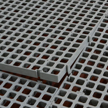 Load image into Gallery viewer, Slat Flooring - Small Hole (Legs: Medium)
