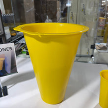 Load image into Gallery viewer, Processing Cone - Chicken
