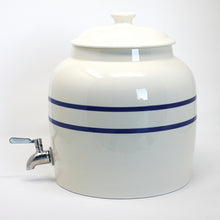 Load image into Gallery viewer, 2.5 GALLON CERAMIC CROCK WITH LID AND STAINLESS STEEL SPIGOT
