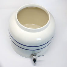 Load image into Gallery viewer, 2.5 GALLON CERAMIC CROCK WITH LID AND STAINLESS STEEL SPIGOT
