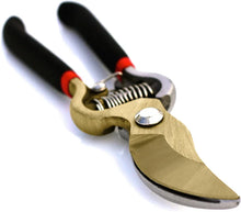 Load image into Gallery viewer, Titanium Garden Bypass Clippers / Pruners
