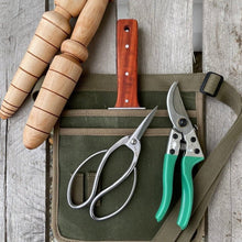 Load image into Gallery viewer, Gardening Gift Box - Complete Classic Tool Kit
