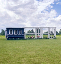Load image into Gallery viewer, XL Chicken Coop - Up to 20 Chickens
